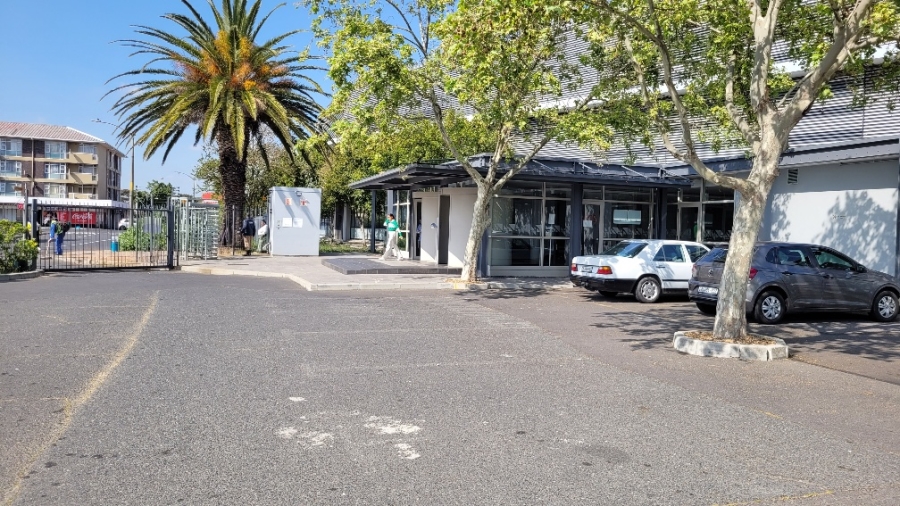 To Let commercial Property for Rent in Townsend Estate Western Cape